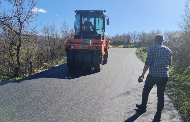 Asfaltohet rruga Planejë – Gorozhup në komunën e Prizrenit