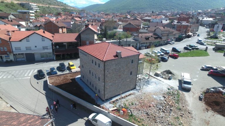 Kulla e komandantit të UÇK-së, Remzi Ademaj në Zhur, drejt finalizimit