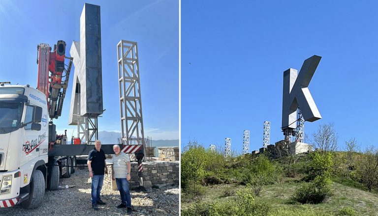 Tri shkronjat e arta të UÇK-së, kurorë mbi Prizren, punimet në përfundim e sipër