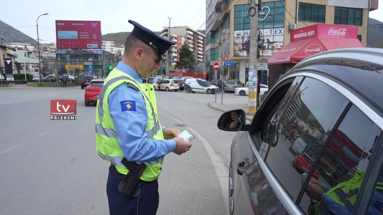 Policia shqipton mbi 1 mijë e 900 gjoba në trafik brenda 24 orëve