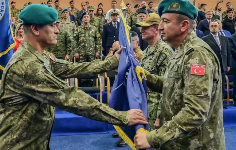 Komandanti i KFOR-it: Ngjarjet e ndodhura vitin e kaluar në Kosovë cënuan sigurinë e rajonit