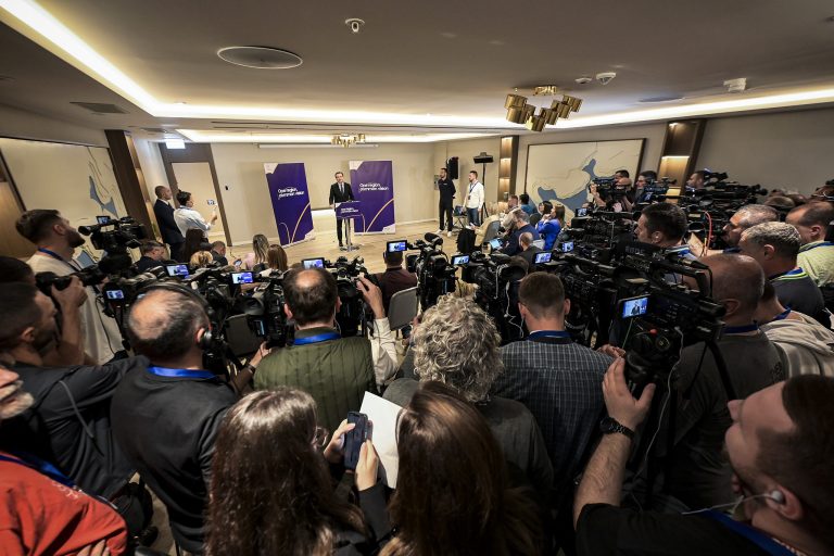 Kryeministri Kurti po merr pjesë Samitin e Bashkimit Evropian – Ballkani Perëndimor në Kotor