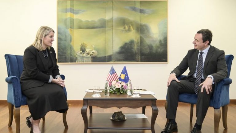 Takimi Kurti-Allen, kryeministri shpreh shqetësimin për kërcënimet nga Serbia dhe lënien në liri të Radoiçiqit