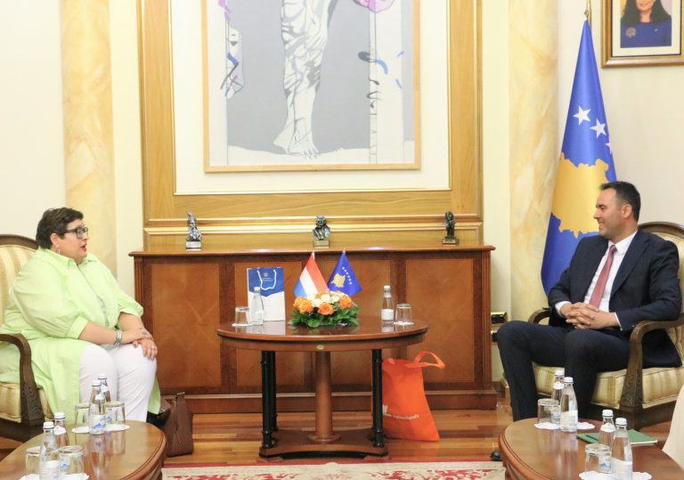 Kryetari Konjufca priti në takim lamtumirës ambasadoren e Holandës në Kosovë, Carin Lobbezoo