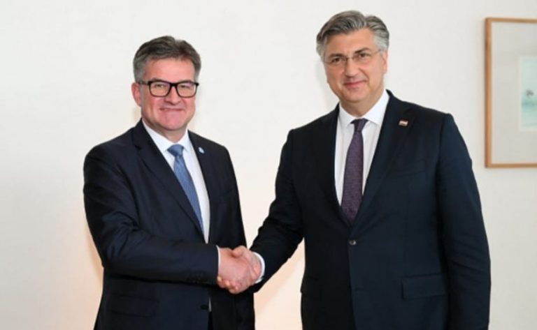 Lajçak takohet me kryeministrin kroat, flasin për dialogun Kosovë-Serbi