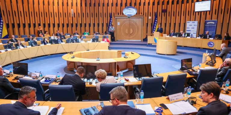 Delegacioni serb u largua nga takimi në Sarajevë pasi u përmend anëtarësimi i Kosovës në KiE