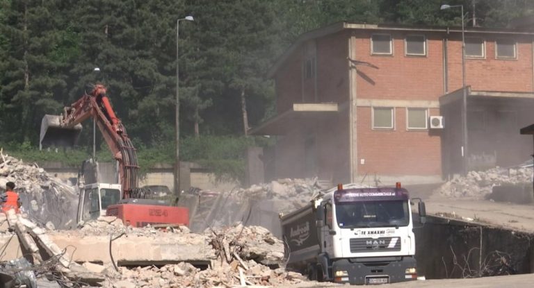 Reagon Ec Ma Ndryshe: Rrënimi i monumentit të mbrojtur në Prizren të hetohet penalisht