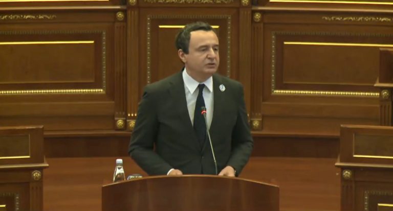 Kurti në Ditën e Çlirimit: Kosova i ka forcuar lidhjet dhe aleancën me SHBA-në, Britaninë e Gjermaninë