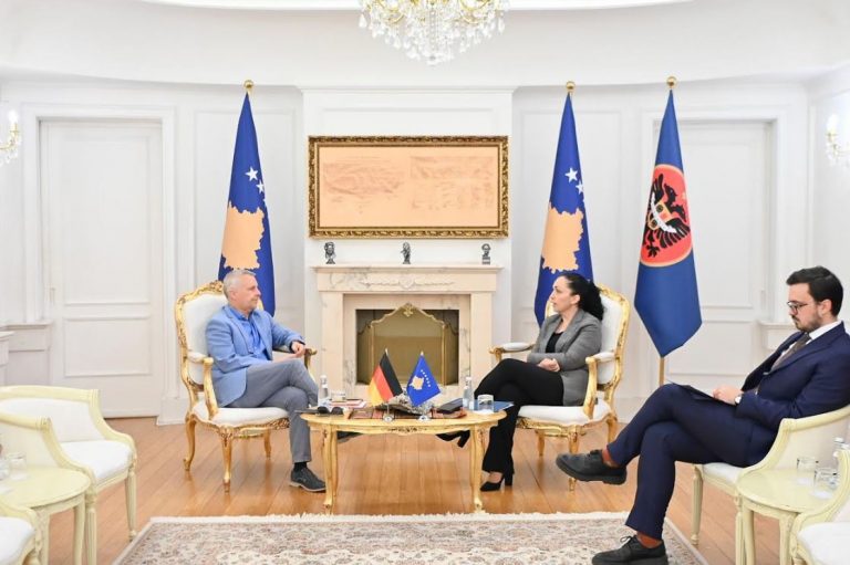 Osmani diskuton me ambasadorin gjerman për Procesin e Berlinit