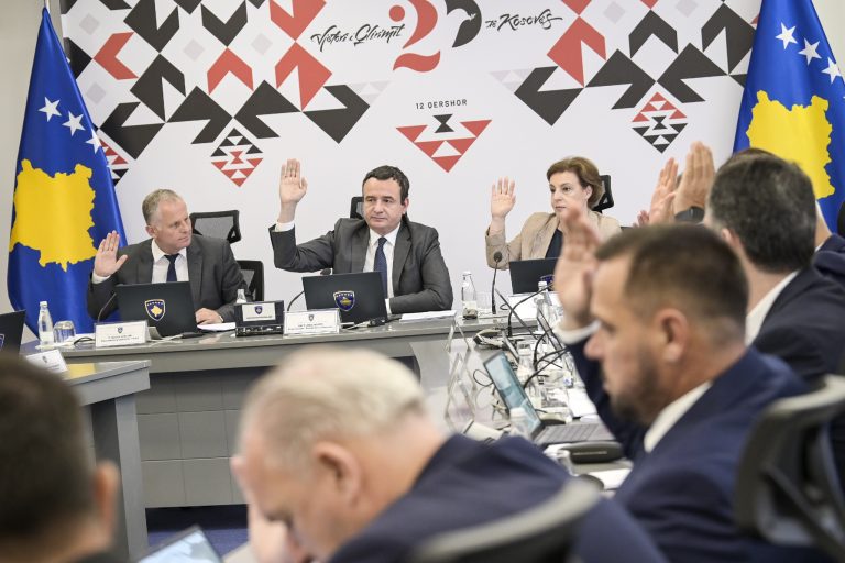 Qeveria ia jep Policisë pronat e sekuestruara të Radoiçiqit