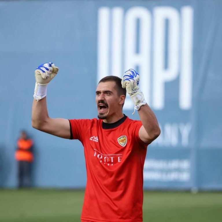 Drilon Hodaj, i mbetet besnik Lirisë