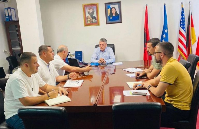 Kryeshefi ekzekutiv i KRU Hidroregjioni jugor mirëpriti në takim me kryetarët  bashkësive të disa fshatrave në Prizren