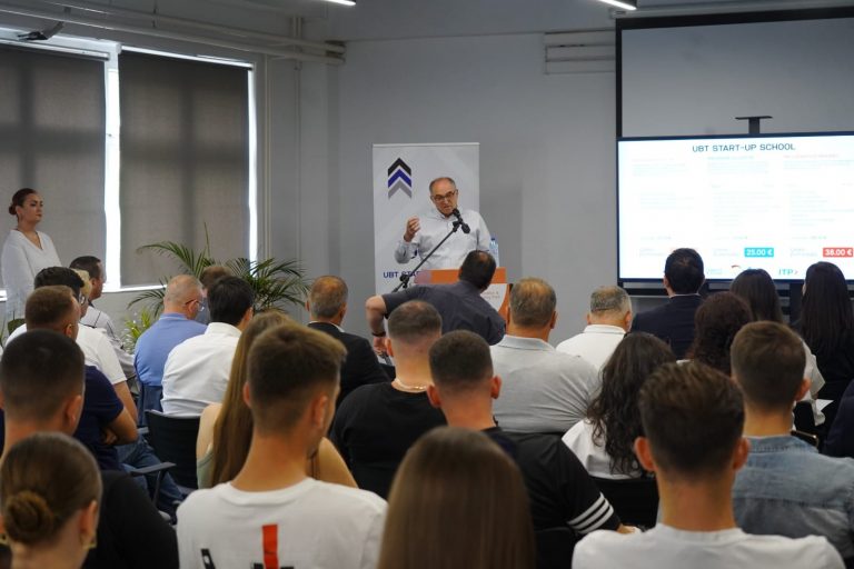 Totaj nënshkroi marëveshje bashkëpunimi me Kolegjin UBT