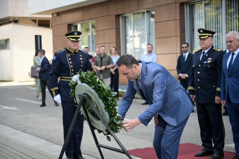 Konjufca: 23 policët e rënë në detyrë janë shembulli se si mbrohet e ardhmja jonë