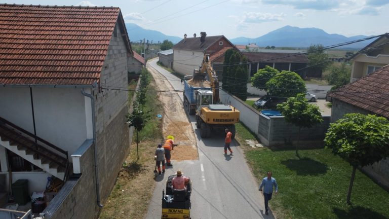 Filloi rregullimi i rrugës “Skender Kryeziu” në fshatin Caparc