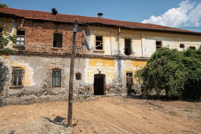 Nis restaurimi i ‘Kazermës së vjetër’ në Prizren, pas funksionalizimit do të akomodoj arkivin e komunës
