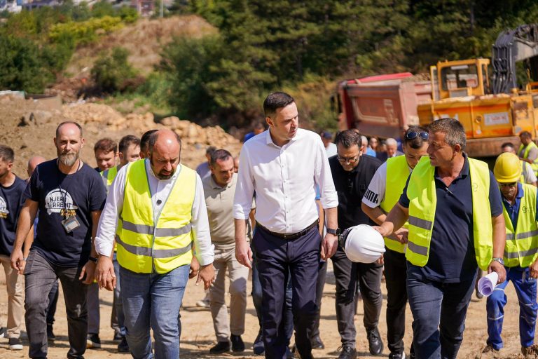 Abdixhiku: Më 9 shkurt vonesat infrastrukturore marrin fund