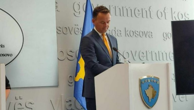 Pas disa orësh përfundon intervistimi i Faton Pecit