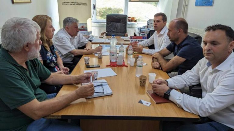 SBASHK dhe Këshilli i Prindërve diskutojnë për kërkesat në arsim, paralajmërohen veprime sindikale nga mesi i shtatorit