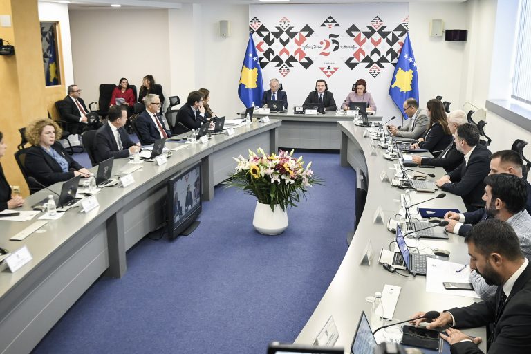 Mbledhja e 220-të e Qeverisë, këto janë të gjitha pikat që u diskutuan dhe miratuan