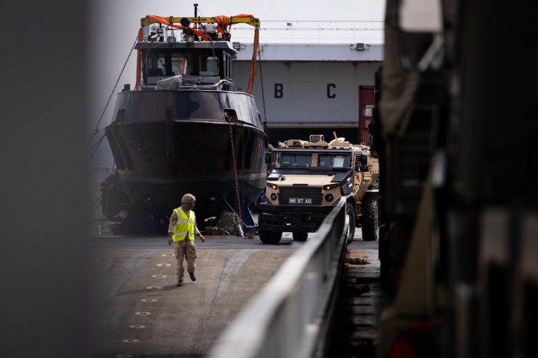 Trupa shtesë të Britanisë do të vendosen përkohësisht në Kosovë
