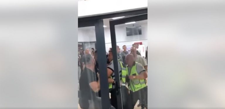 Balje tha se dje në Ditën e Boshnjakëve u rrah një 20-vjeçar nga roja e sigurimit, i kundërpërgjigjet policia