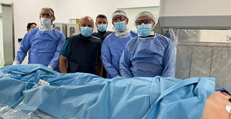 Në Laboratorin e Kateterizimit të Spitalit të Prizrenit intervenohet tek 8 pacientë, i pranishëm kardiologu nga Luksemburgu, Dr. Fethi Ben Ahmed