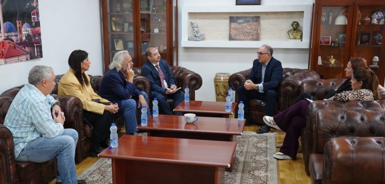 Totaj priti përfaqësues nga Agjencia Amerikane për Mbrojtjen e Mjedisit dhe Korpusi i Paqes, diskutuan për bashkëpunimin e tyre