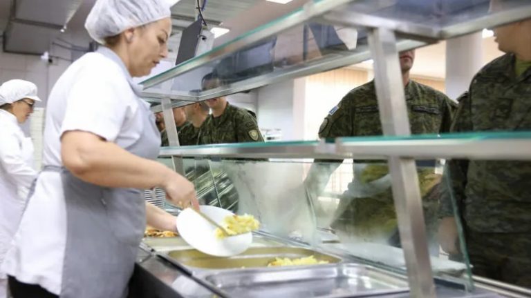 LDK: Ushtarët po përballen me rrezikun e helmimit nga ushqimi