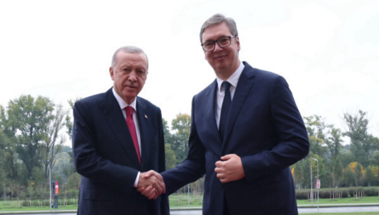 Erdogani thotë se Turqia dhe Serbia do ta zhvillojnë bashkërisht industrinë e mbrojtjes