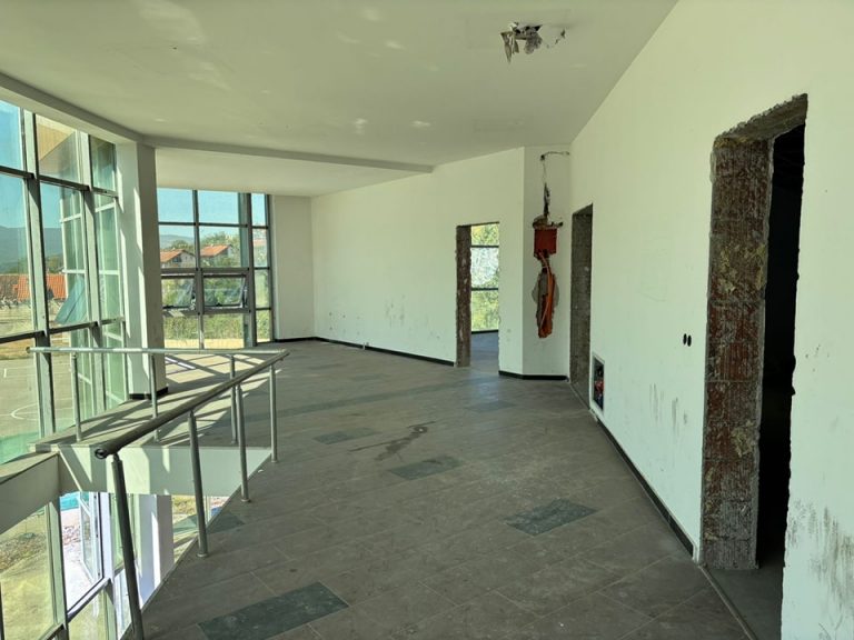 Filluan punimet për renovimin e Shtëpisë së Kulturës në fshatin Hoçë e Qytetit