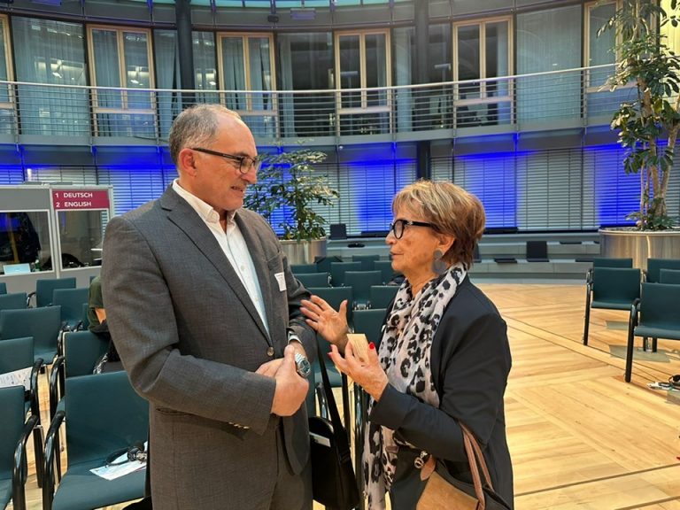 Kryetari Totaj takohet me personalitete të rëndësishme të politikës Evropiane