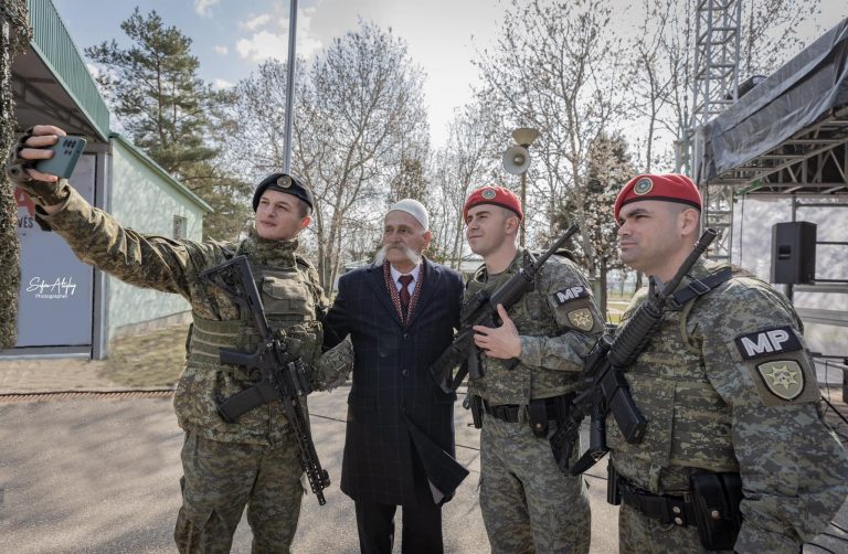 FSK-ja hapi dyert e kazermave për qytetarët