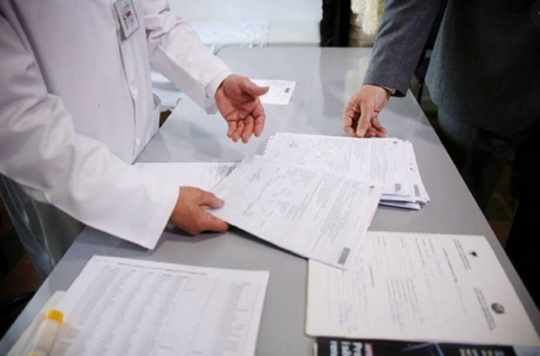 Mungesa e mjekëve të kualifikuar në Zvicër po ndikon në pritjet e gjata të pacientëve