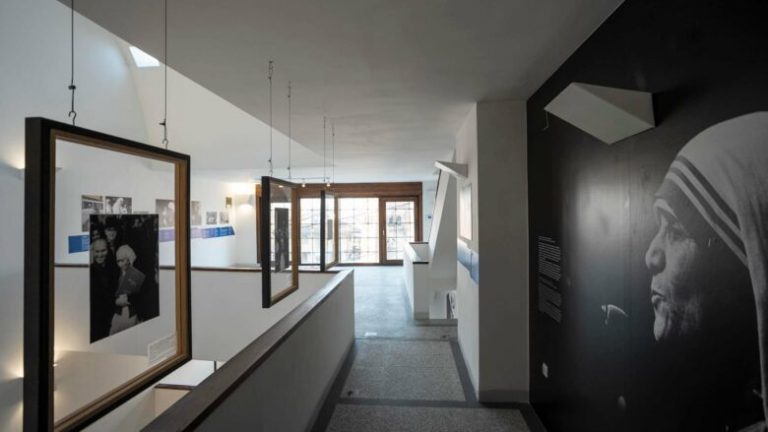 Komuna e Prizrenit, MKRS e CHwB Kosova angazhohen për bashkë menaxhimin e Muzeut të Nënës Terezë