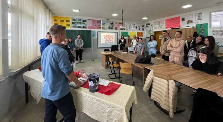 Në shkollën profesionale “Ymer Prizreni” në Prizren me aktivitete të llojllojshme u organizua Java e Ndërmarrësisë