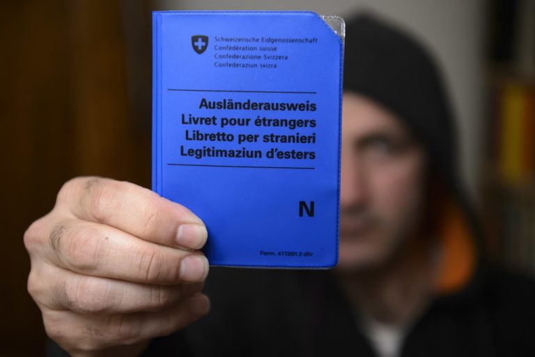 Mijëra shqiptarë kërkojnë azil në Evropë, ja shteti që pret aplikimet më të mëdha