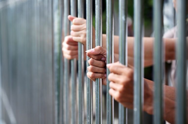 Kërkohet paraburgim ndaj të pandehurve për rastin e përpunimit dhe prodhimit të drogës sintetike të llojit “Methafentaminë”