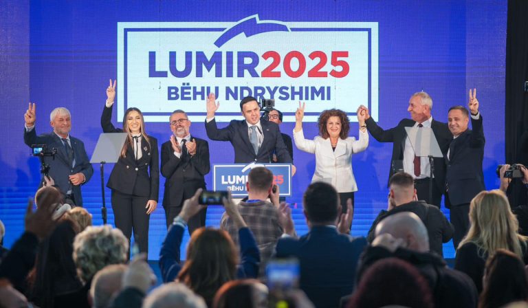 Abdixhiku: Rreth vetes kam një ekip të shkëlqyeshëm