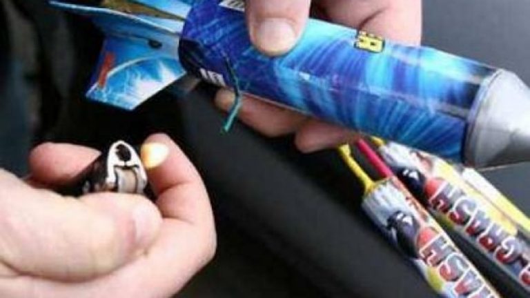 Lëndohen tri gra nga mjetet piroteknike në Suharekë