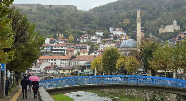 Reshje të shumta shiu përfshijnë vendin sot