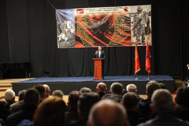 ​Përkujtohen Mujë Krasniqi e 41 dëshmorët e tjerë, kërkohet shfuqizimi i Speciales