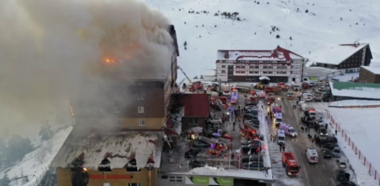 Dhjetë persona të vdekur nga zjarri në një hotel në Turqi