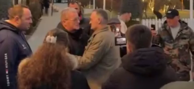 Mbërrin në Kosovë ish-ushtari i UÇK-së, Hasan Dakaj, i cili u arrestua para një viti në Serbi