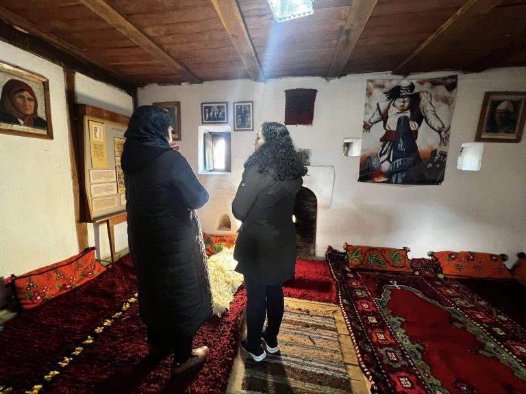 Presidentja Osmani vizitoi Kullën e Konferencës së Bujanit