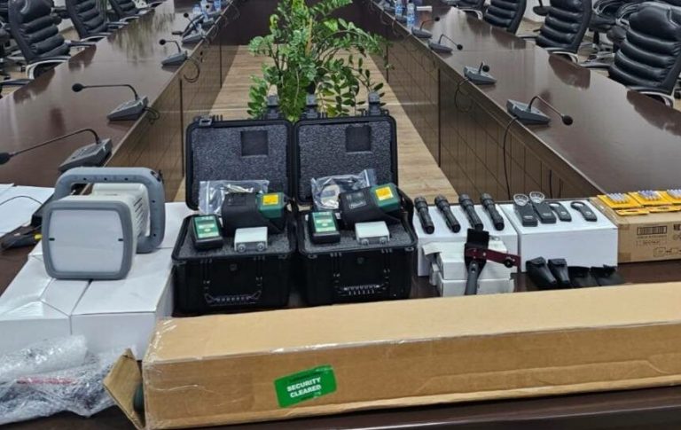 Policia Kufitare e Kosovës pranon disa pajisje donacion nga ambasada e Britanisë së Madhe