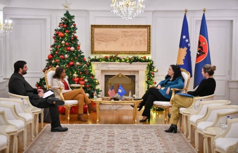 Osmani takon zyrtaren amerikane, flasin për avancimin e bashkëpunimit bilateral mes dy vendeve