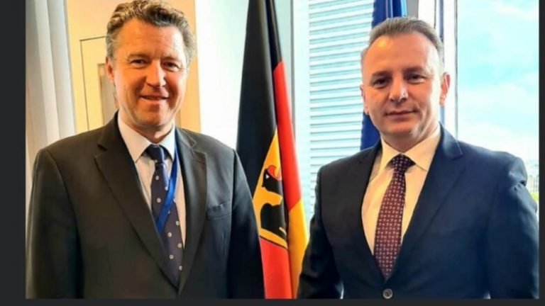 Ambasadori i Kosovës për Marrëdhëniet me NATO-n, Astrit Zemaj, takoi ambasadorët e QUINT-it në NATO