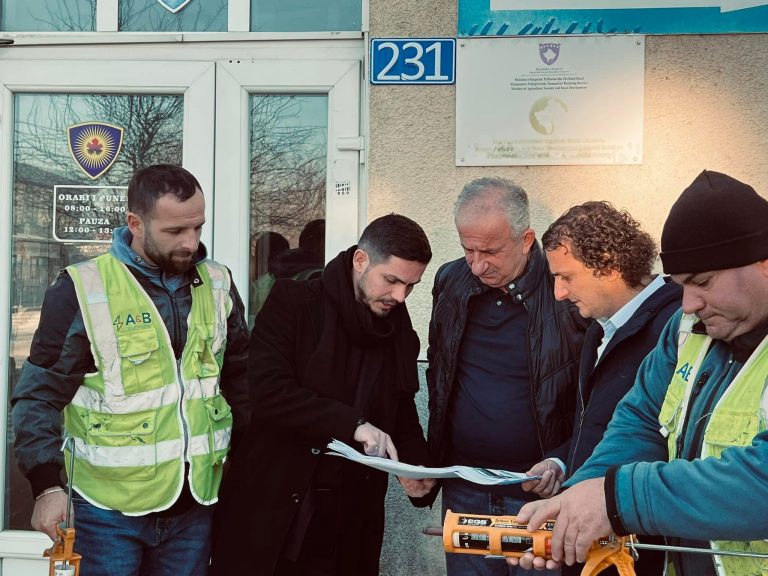 Komuna e Suharekës nis procesin e vendosjes së numrave zyrtarë për adresat