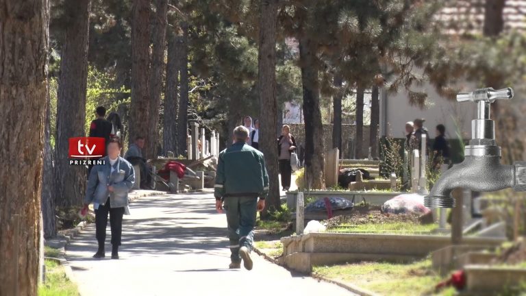 Vjedhje në zyrën që gjendet në brendi të varrezave në Prizren